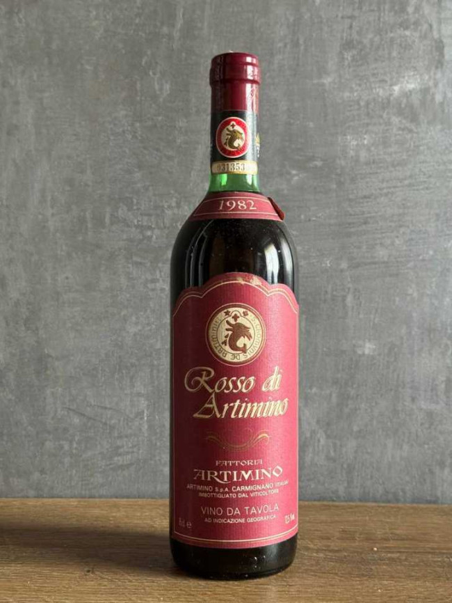 Вино Rosso di Artimino 1982 года. Вино Rosso di Artimino 1982 года.