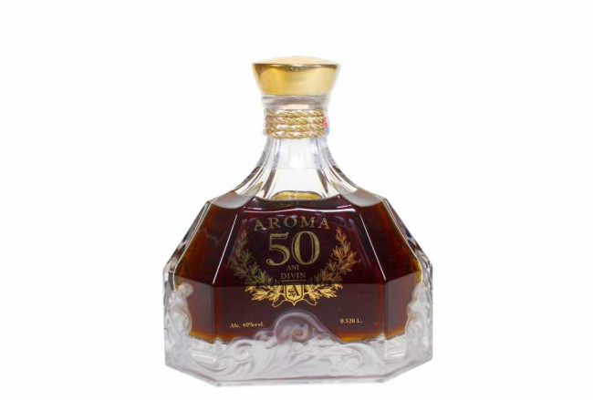 Коньяк «Aroma» 50 лет. 0,52 Коньяк «Aroma» 50 лет. 0,52