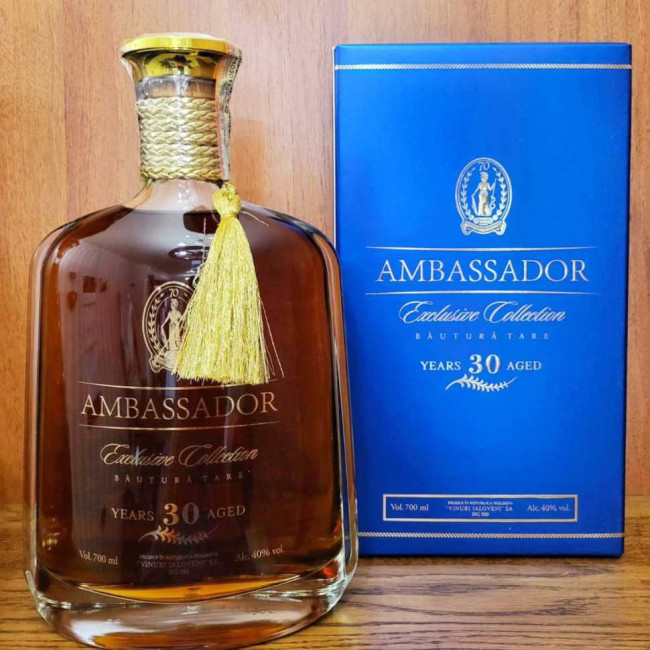 Коньяк «Ambassador» 30 лет, Ialoveni. 0,7