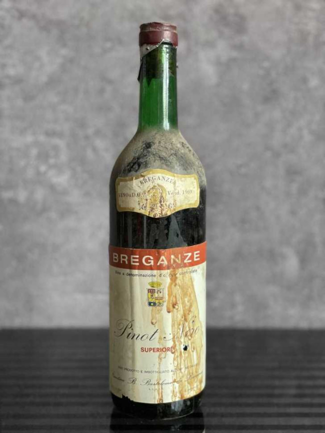 Вино Breganze Pinot Nero Superiore 1969 года урожая Вино Breganze Pinot Nero Superiore 1969 года урожая