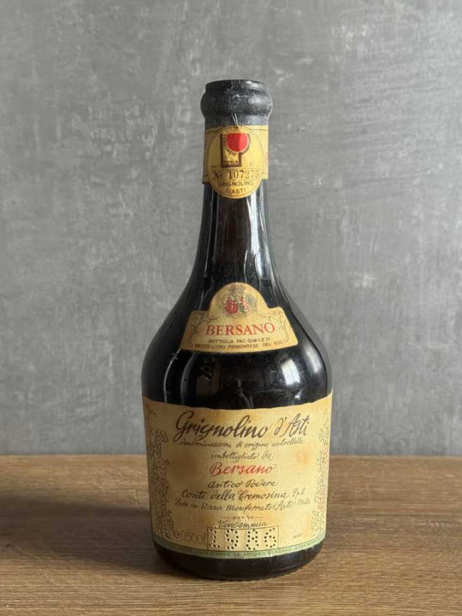 Вино Bersano Grignolino d’Asti 1986 года. Вино Bersano Grignolino d’Asti 1986 года.
